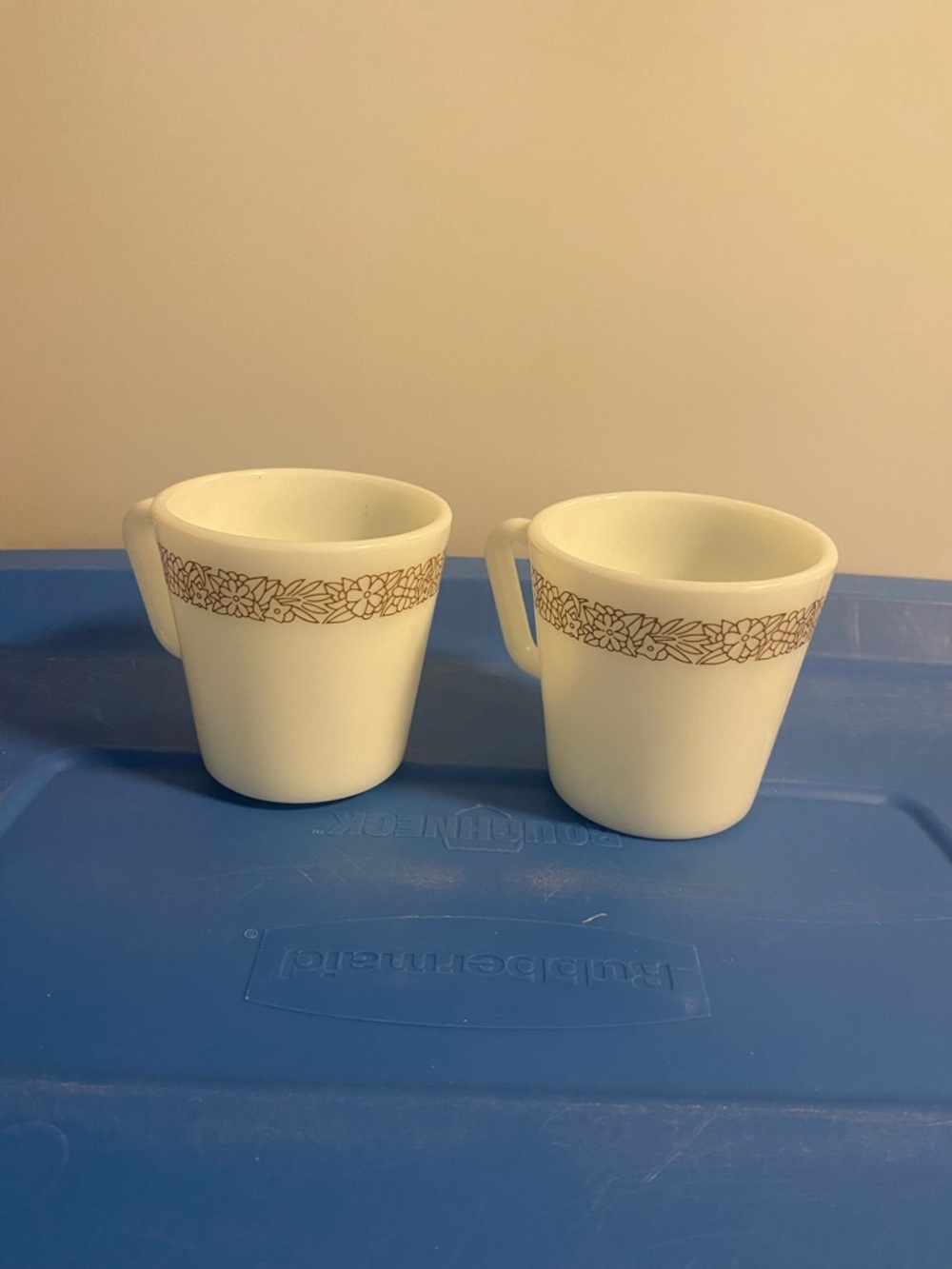 🌷Pyrex Classic White Floral Band Ceramic Mugs - Set of 2